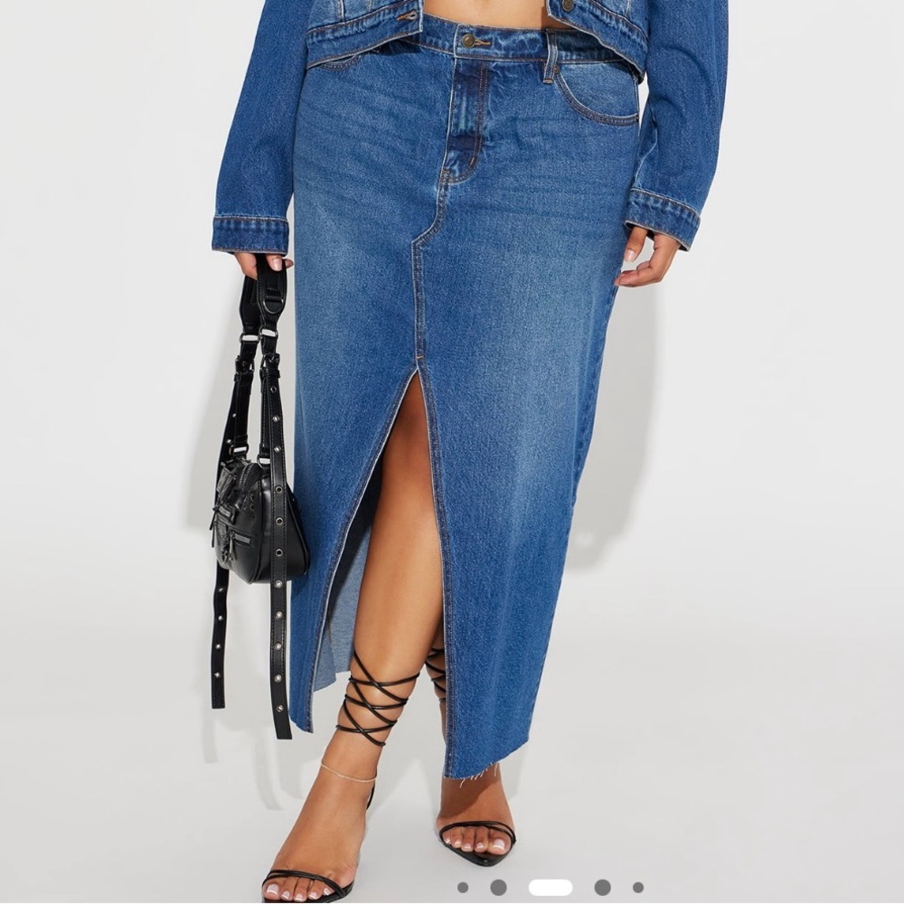 Blue Denim Maxi Skirt. New with no tags